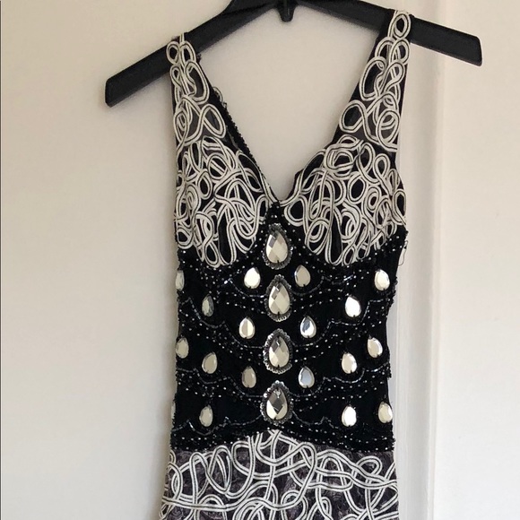 Beaut sherry hill evening gown - Picture 1 of 5